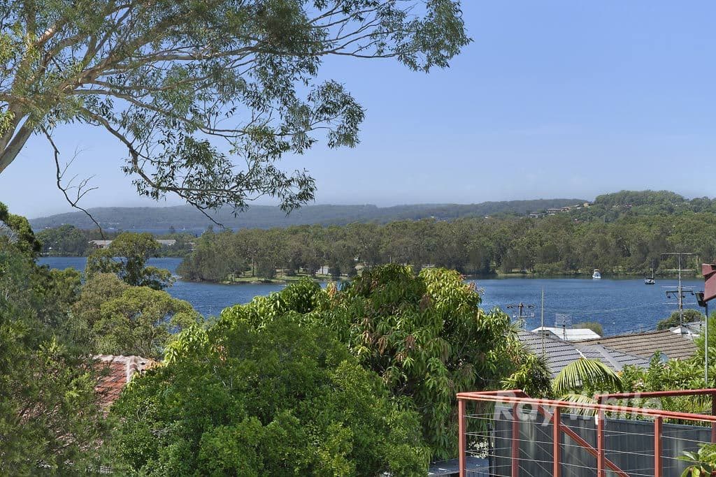 55 Ridge Road, Kilaben Bay - Image 1