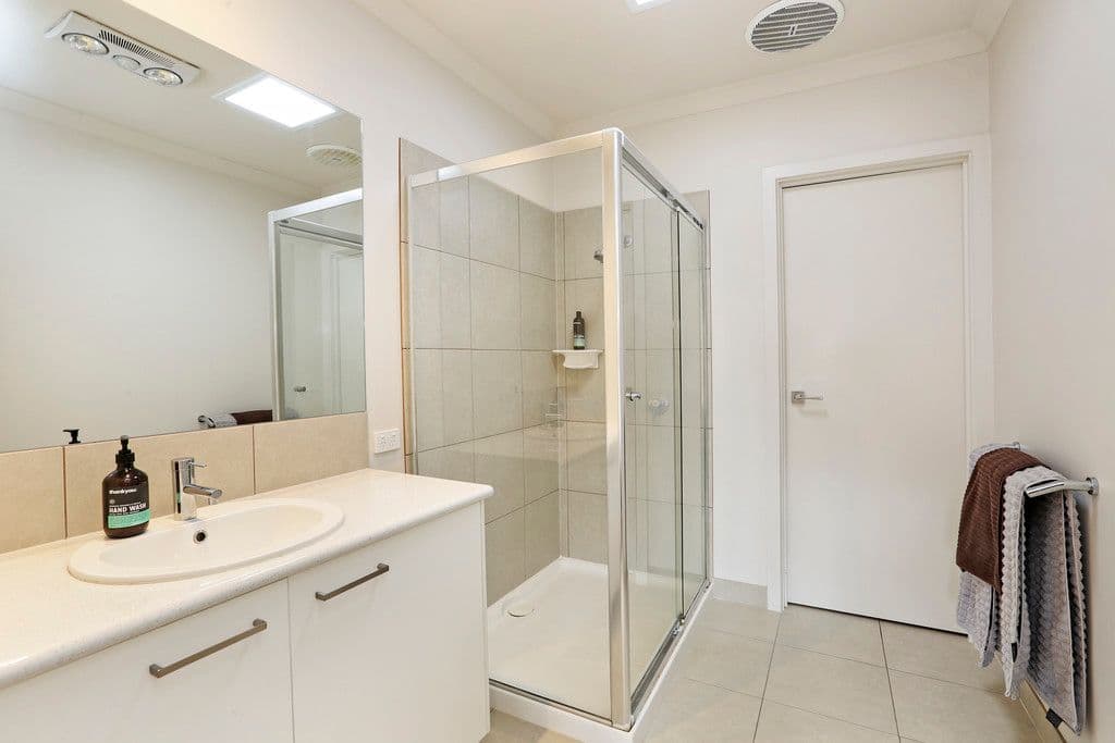 15 Sugargum Drive, Waurn Ponds VIC 3216, Waurn Ponds - Thumbnail 8