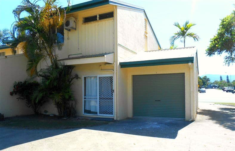 11 Pioneer Street, Manoora QLD 4870, Manoora - Image 1