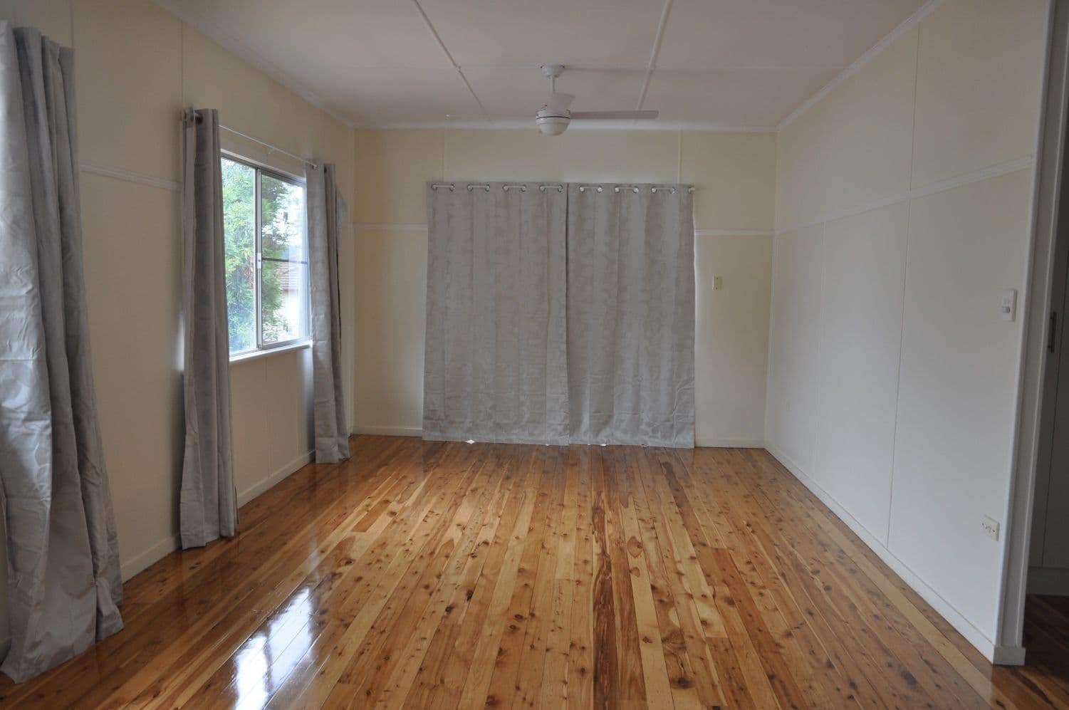 9 Dodd Street, NEWTOWN QLD 4350, Newtown - Thumbnail 2