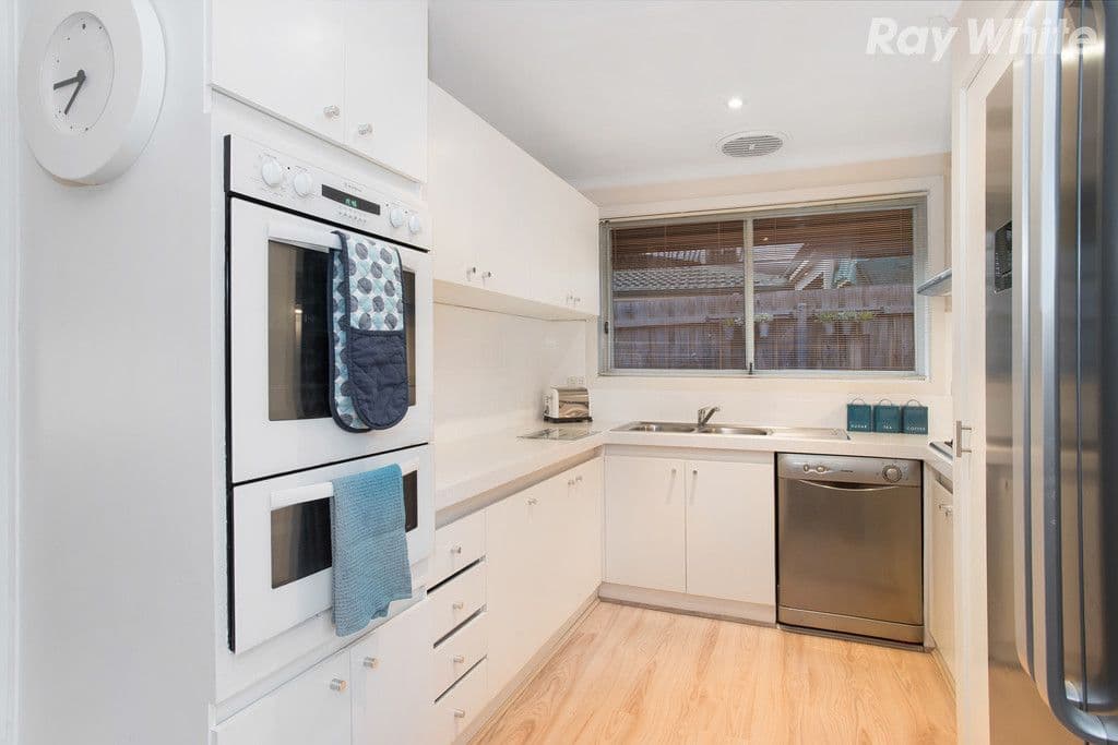 11 Sheraton Crescent, Ferntree Gully VIC 3156, Ferntree Gully - Thumbnail 5