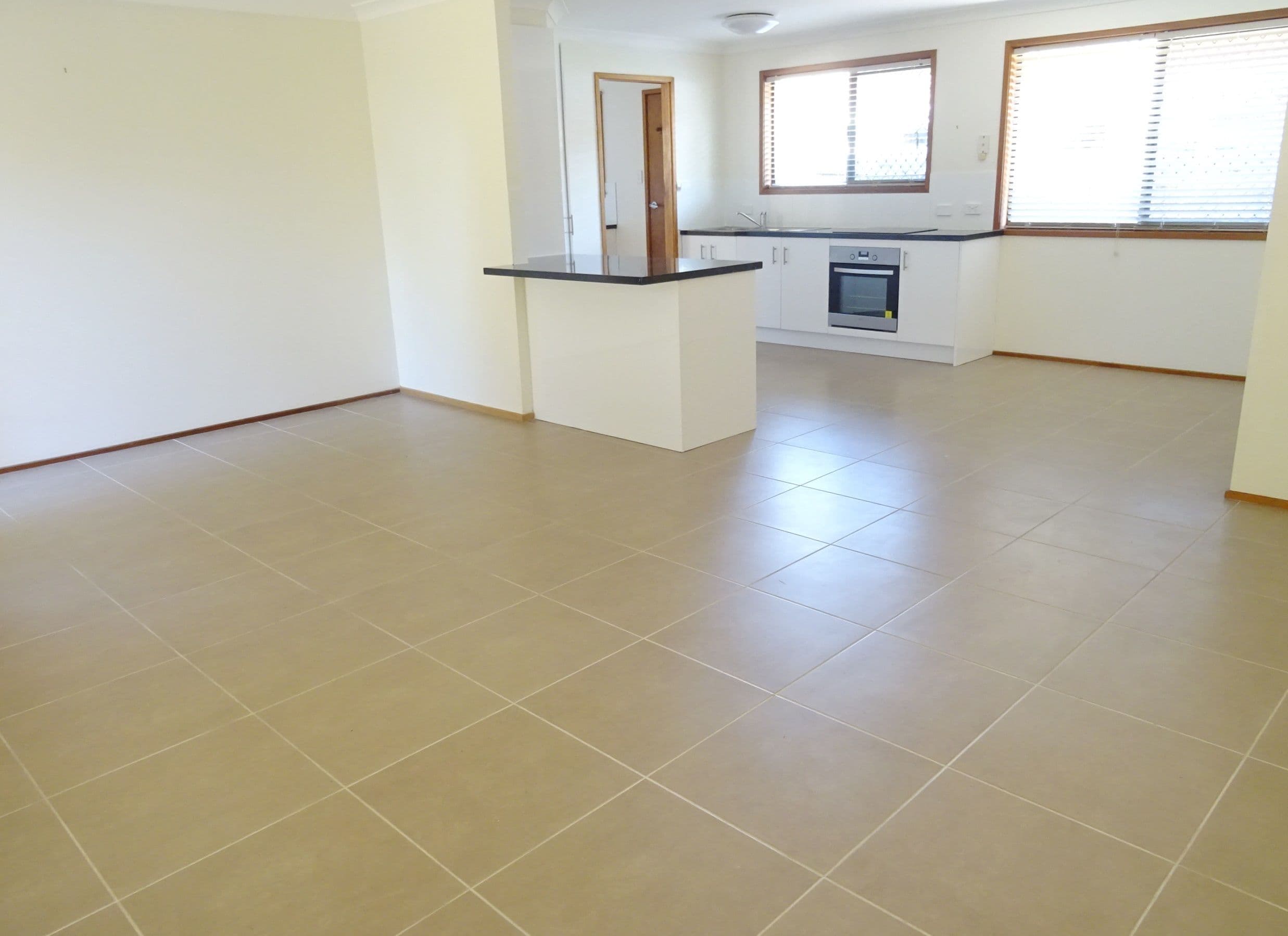 192 Oxley Drive, Coombabah QLD 4216, Coombabah - Thumbnail 7