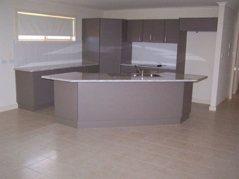 42 Farrell Street, Whyalla SA 5600, Whyalla - Thumbnail 2