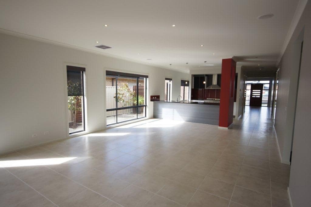 7 Caversham Drive, Pakenham VIC 3810, Pakenham - Thumbnail 4