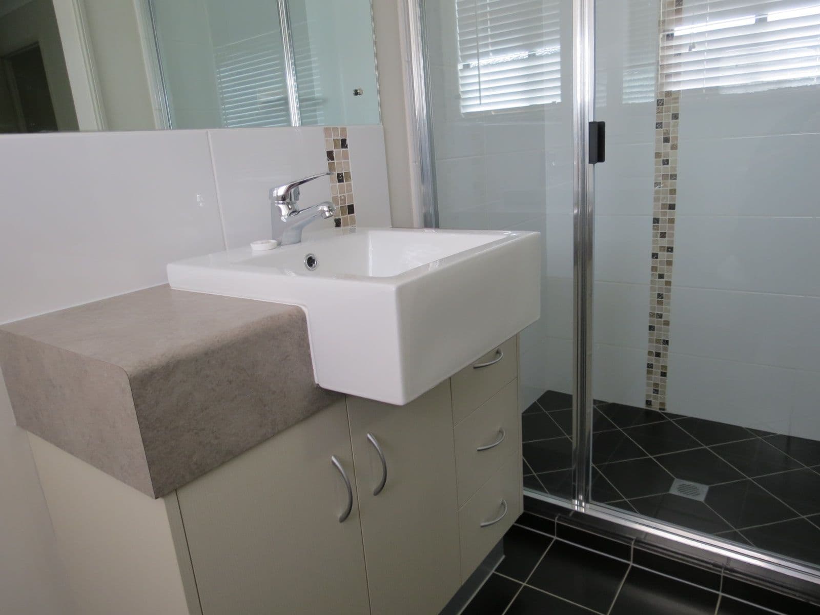 11 Wright Street, Emerald QLD 4720, Emerald - Thumbnail 7