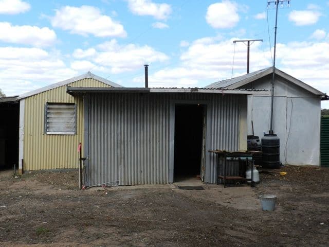 33 Coats Road, CADELL SA 5321, Cadell - Thumbnail 2