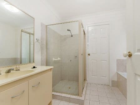 5 Paul Court, Carrara QLD 4211, Carrara - Thumbnail 7
