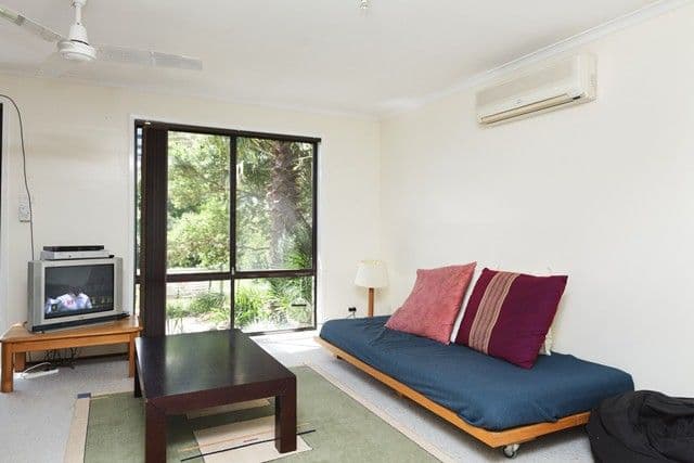 22b Kneeshaw Street, MONASH ACT 2904, Monash - Image 1