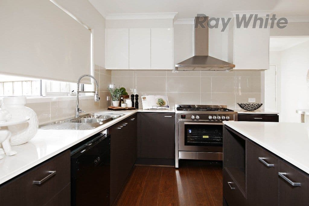 34 Jansar Street, Point Cook VIC 3030, Point Cook - Thumbnail 5