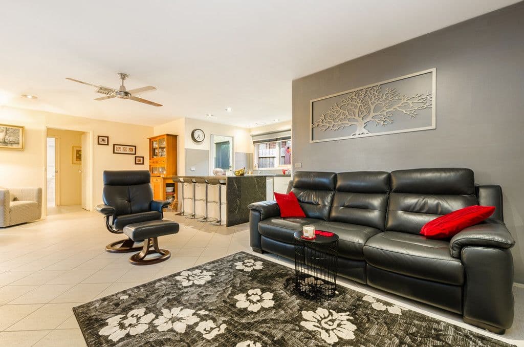 111 Berrabri Drive, Scoresby VIC 3179, Scoresby - Thumbnail 3