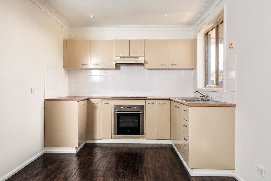2 Elliott Place, Kiama Downs - Thumbnail 2