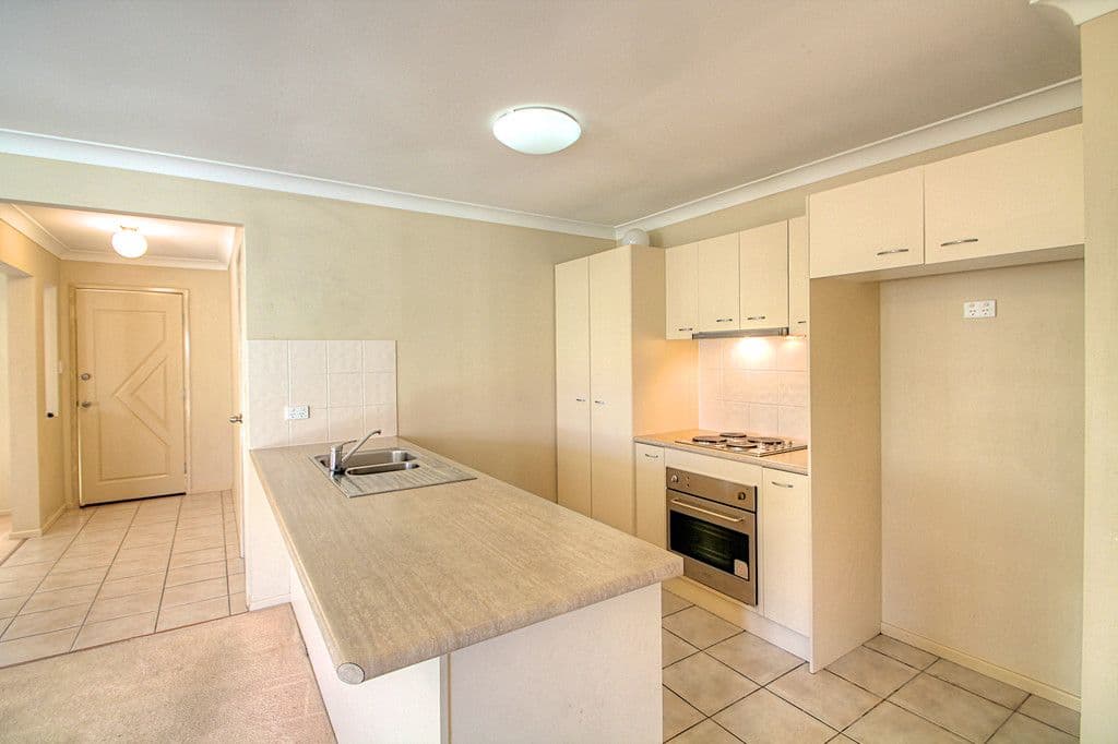 9 Dewhurst Crescent, Raceview QLD 4305, Raceview - Thumbnail 4