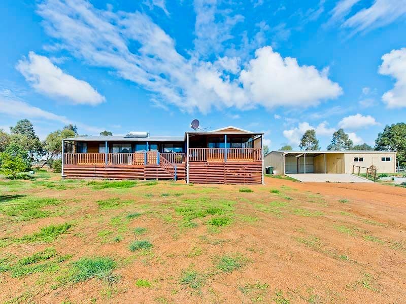 300 Ashmere Drive, Bullsbrook WA 6084, Bullsbrook - Thumbnail 3