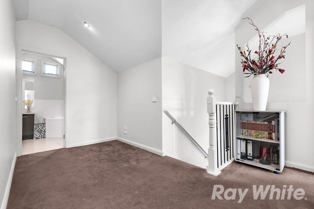 6 Monterey Avenue, Glen Waverley VIC 3150, Glen Waverley - Thumbnail 6