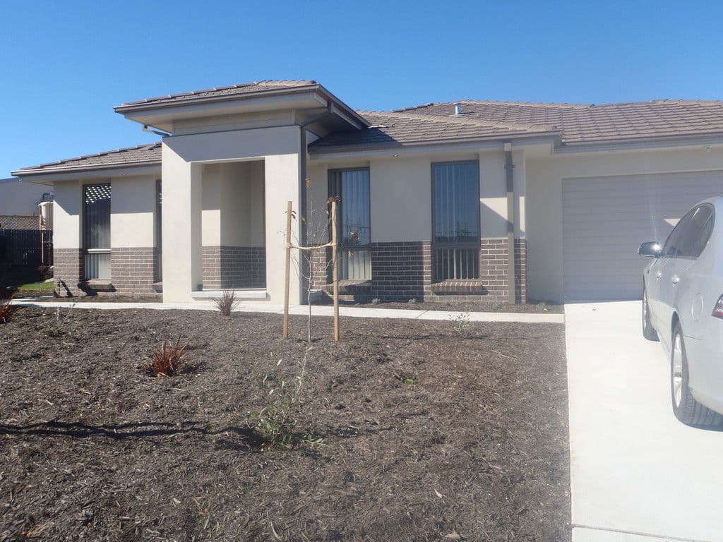 8 Proust Place, Macgregor ACT 2615, Macgregor - Image 1