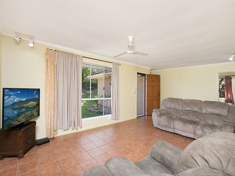 23 Sherwood Crescent, Daisy Hill QLD 4127, Daisy Hill - Thumbnail 3