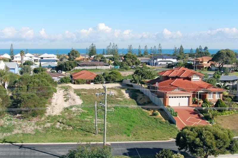 35 Yanrey Street, Golden Bay WA 6174, Golden Bay - Thumbnail 2