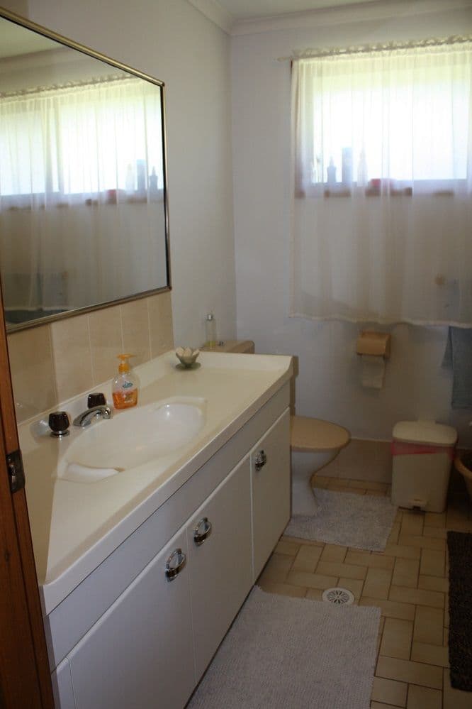 196 Dukes Road, LAKE ALBERT NSW 2650, Lake Albert - Thumbnail 7