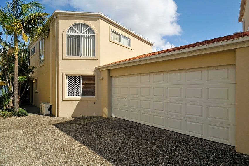 2028 Gold Coast Highway, Miami QLD 4220, Miami - Thumbnail 2