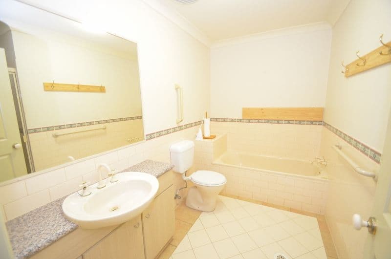 2 County Close, Parkwood QLD 4214, Parkwood - Thumbnail 8