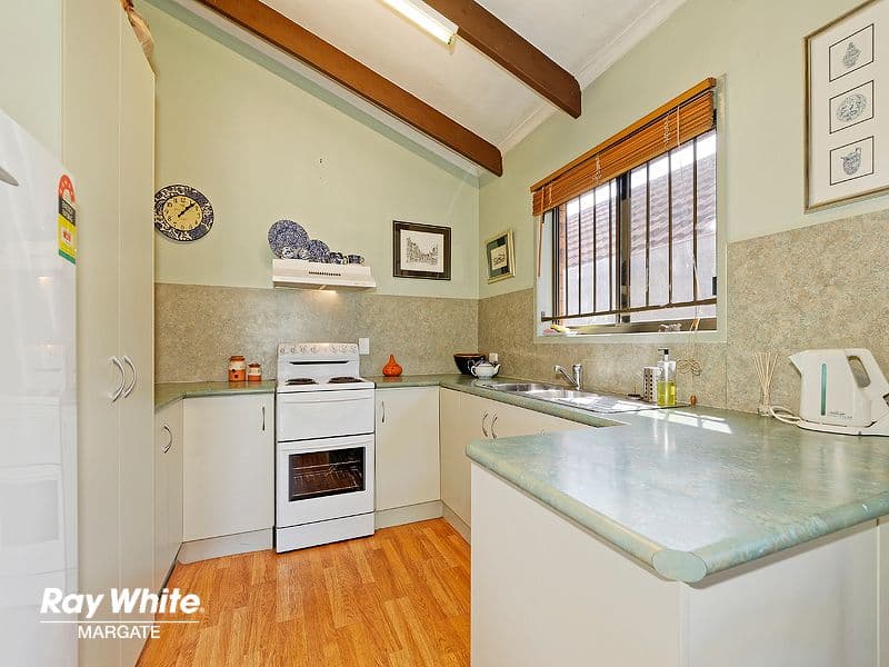 9 Barron Road, Margate QLD 4019, Margate - Thumbnail 7