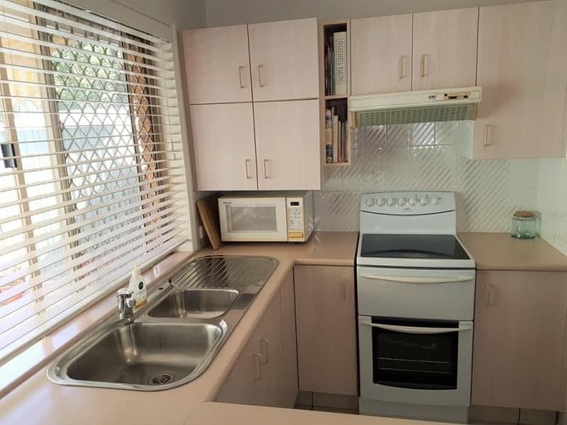 4 Teal Court, Burleigh Waters QLD 4220, Burleigh Waters - Thumbnail 8