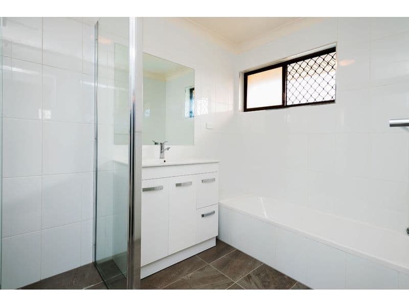 4 Naples Street, Wishart QLD 4122, Wishart - Thumbnail 5
