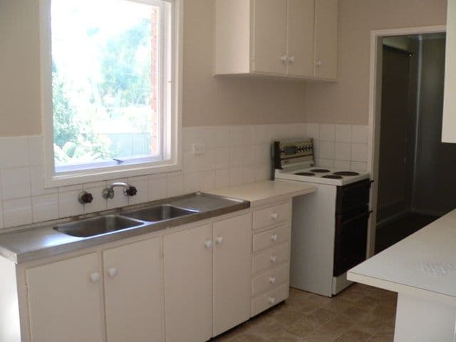 21 Maygar Street, HUGHES ACT 2605, Hughes - Thumbnail 2