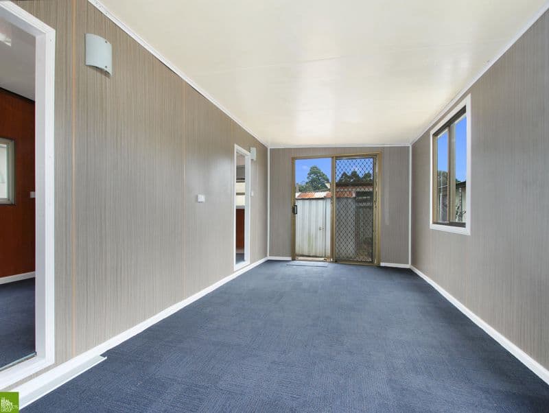 4 Woodrow Place, Figtree NSW 2525, Figtree - Image 1