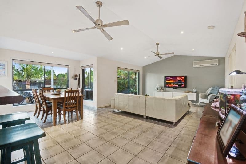11 Zoe Place, Deception Bay QLD 4508, Deception Bay - Thumbnail 2