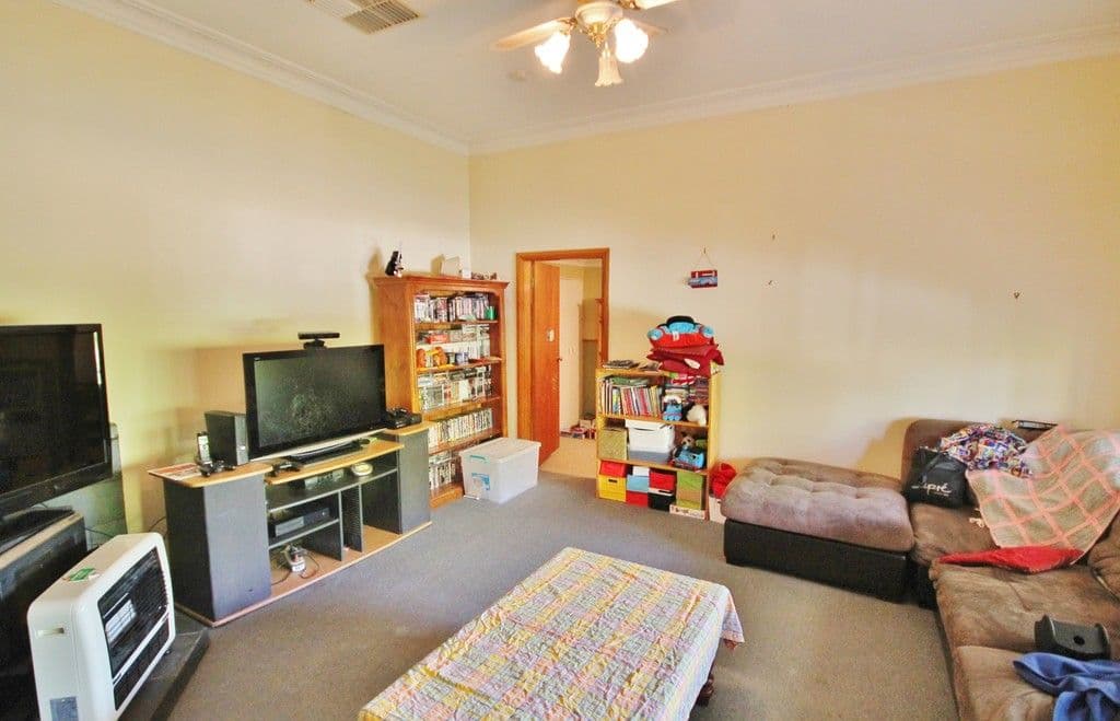 7 Prospect Street, Young - Thumbnail 4