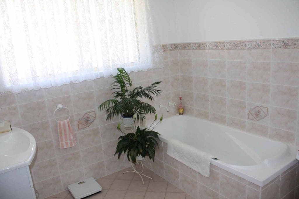 6 Tavy Farm Court, GLEN INNES NSW 2370, Glen Innes - Thumbnail 6