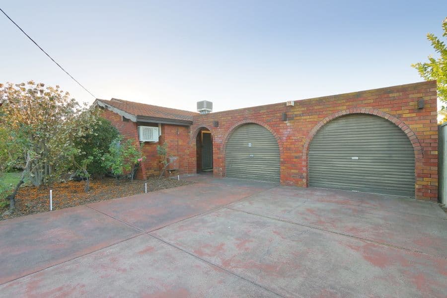 21 Faulkner Way, Eden Hill WA 6054, Eden Hill - Thumbnail 2