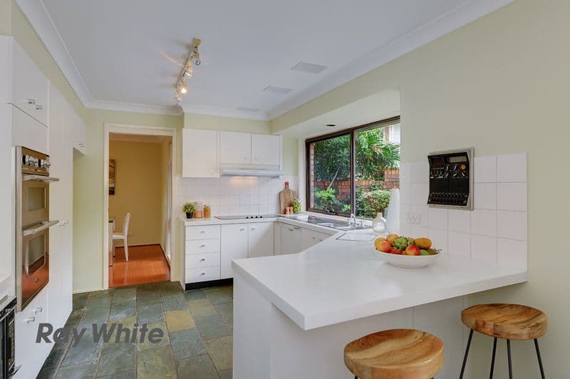 33 Sandringham Drive, Carlingford - Thumbnail 3