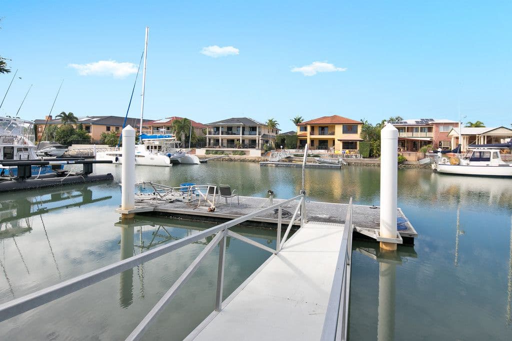 8 Downwind Court, Birkdale QLD 4159, Birkdale - Thumbnail 3