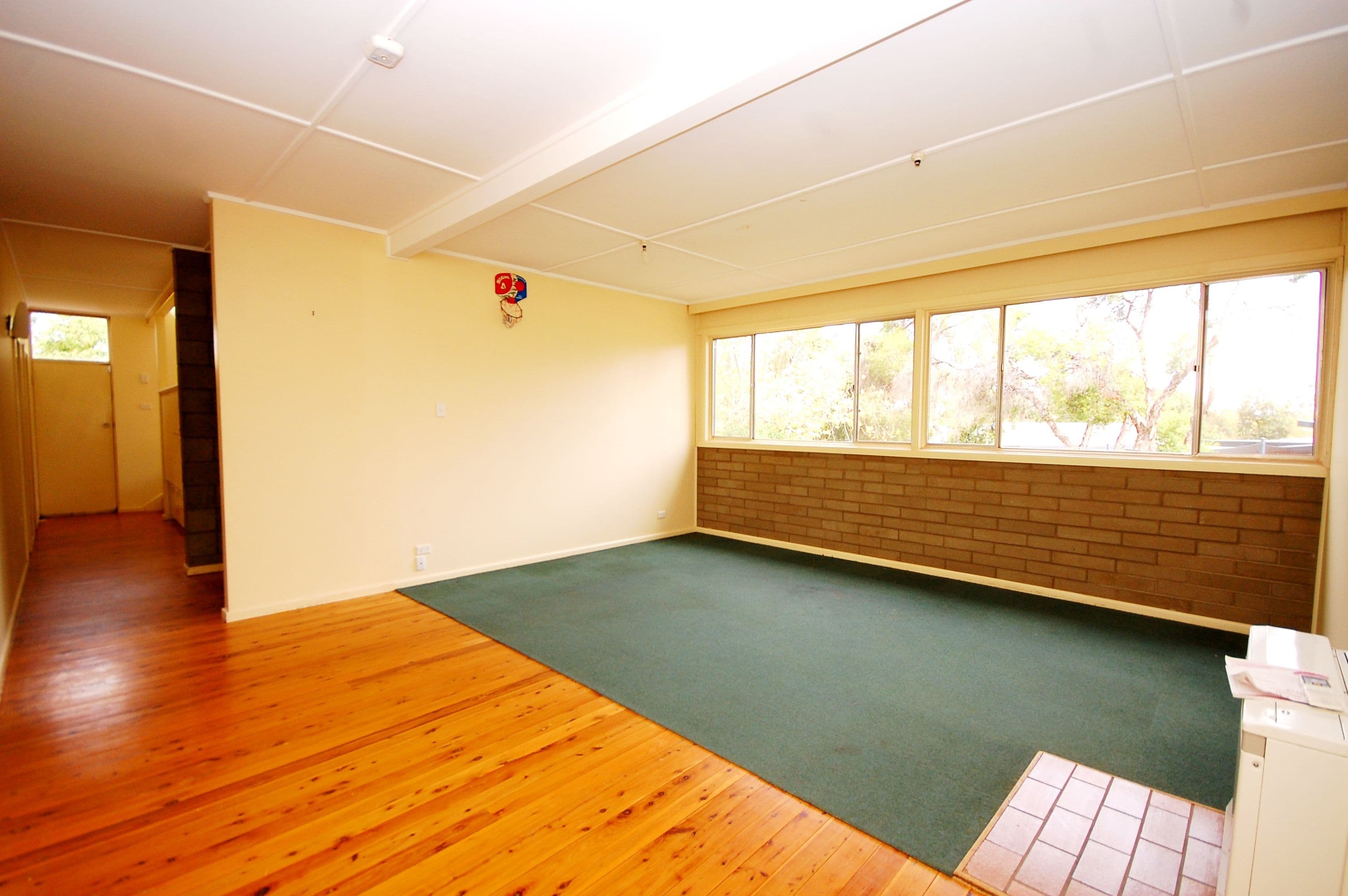 27 Evatt Street, Griffith - Thumbnail 6