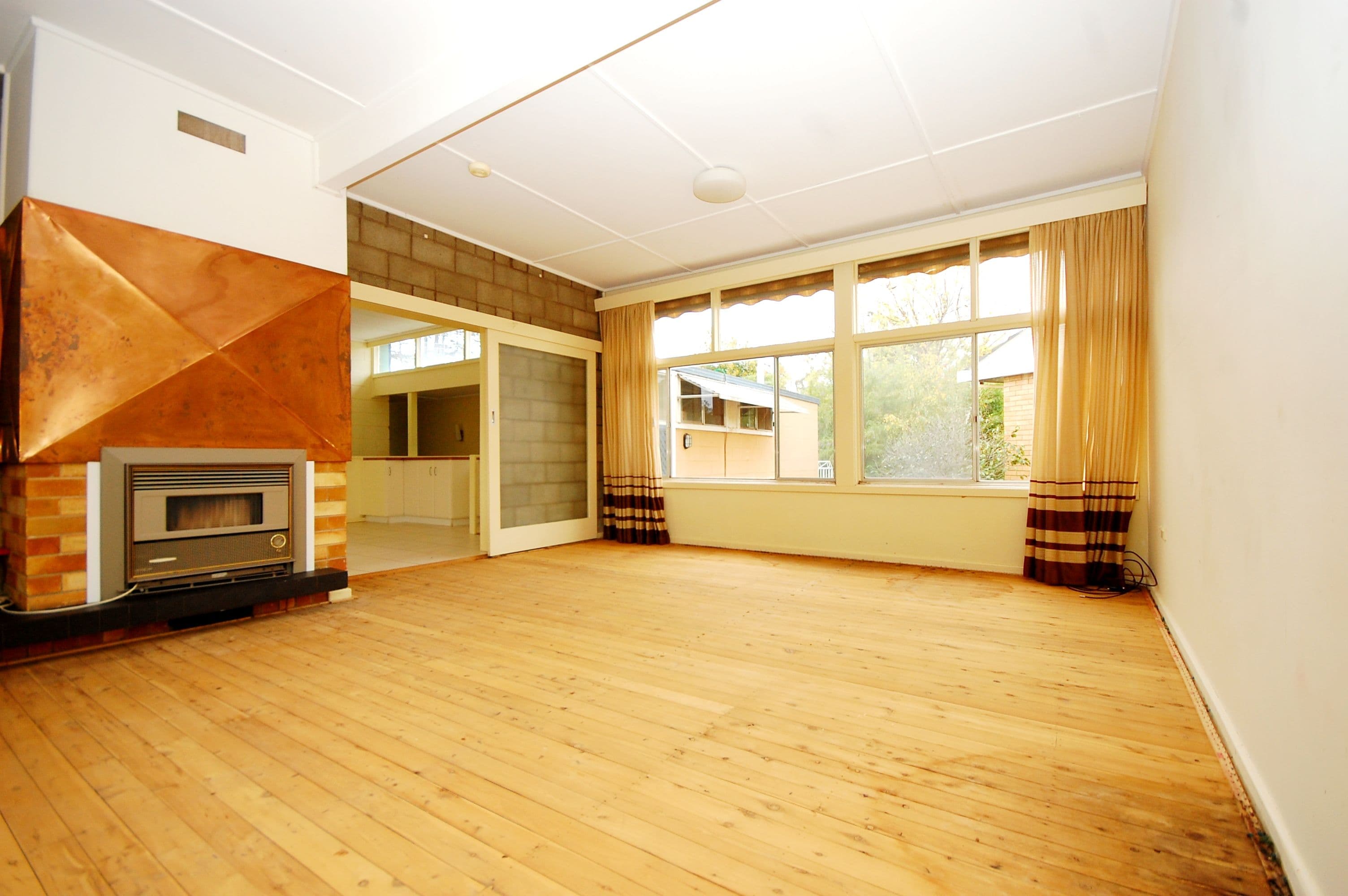 27 Evatt Street, Griffith - Thumbnail 3