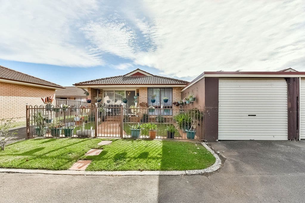 6 Dotterel Place, Ingleburn NSW 2565, Ingleburn - Image 1