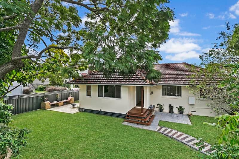 20 Newcastle Street, Fairfield QLD 4103, Fairfield - Image 1