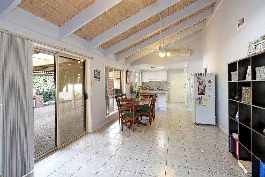 20 Andrea Court, Lara VIC 3212, Lara - Thumbnail 2