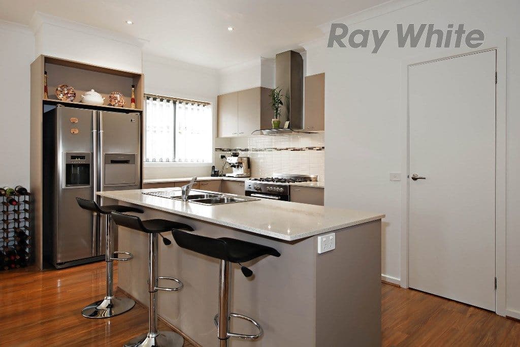 6 Etchell Court, Point Cook VIC 3030, Point Cook - Thumbnail 8