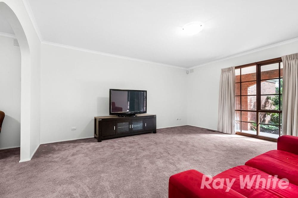 64 Mannering Drive, Glen Waverley VIC 3150, Glen Waverley - Thumbnail 4