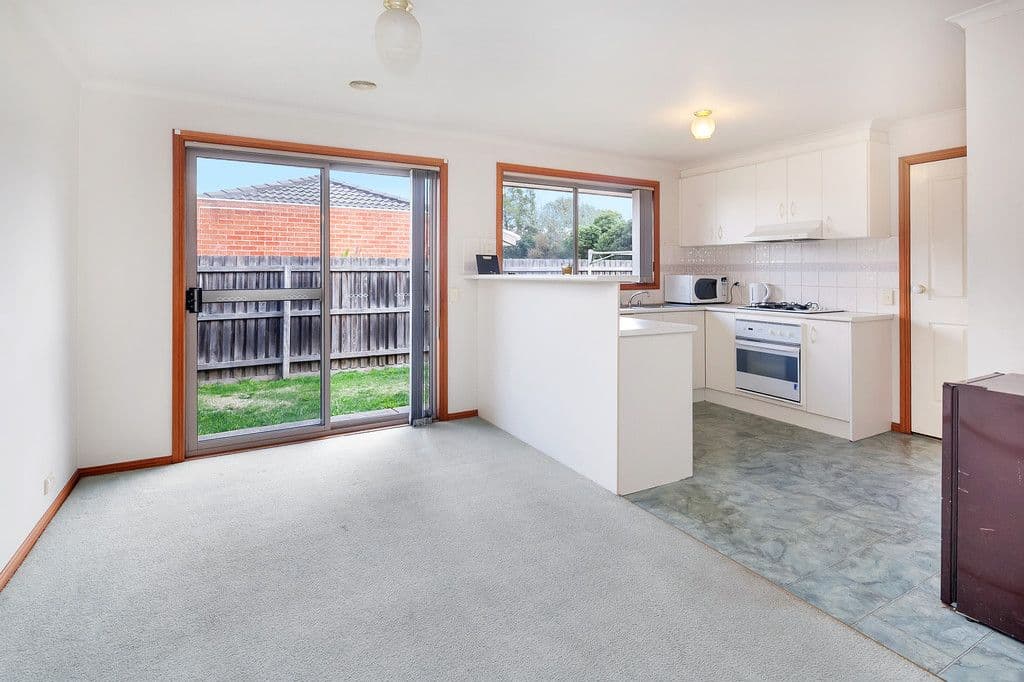 52 Victory Avenue, Alfredton VIC 3350, Alfredton - Thumbnail 4