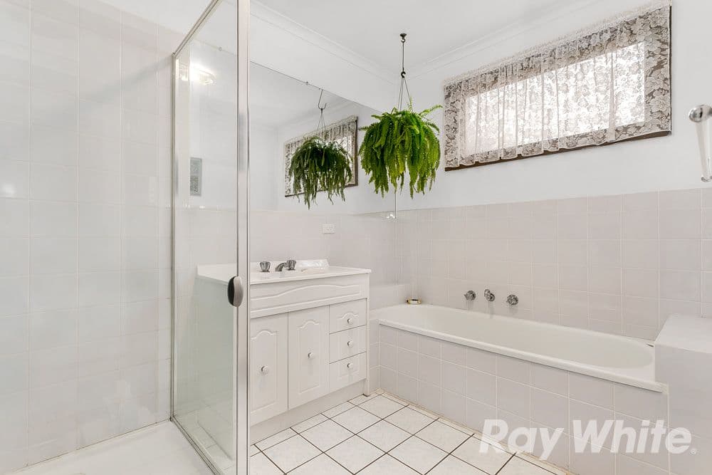 2 Fernly Court, Wheelers Hill VIC 3150, Wheelers Hill - Thumbnail 5