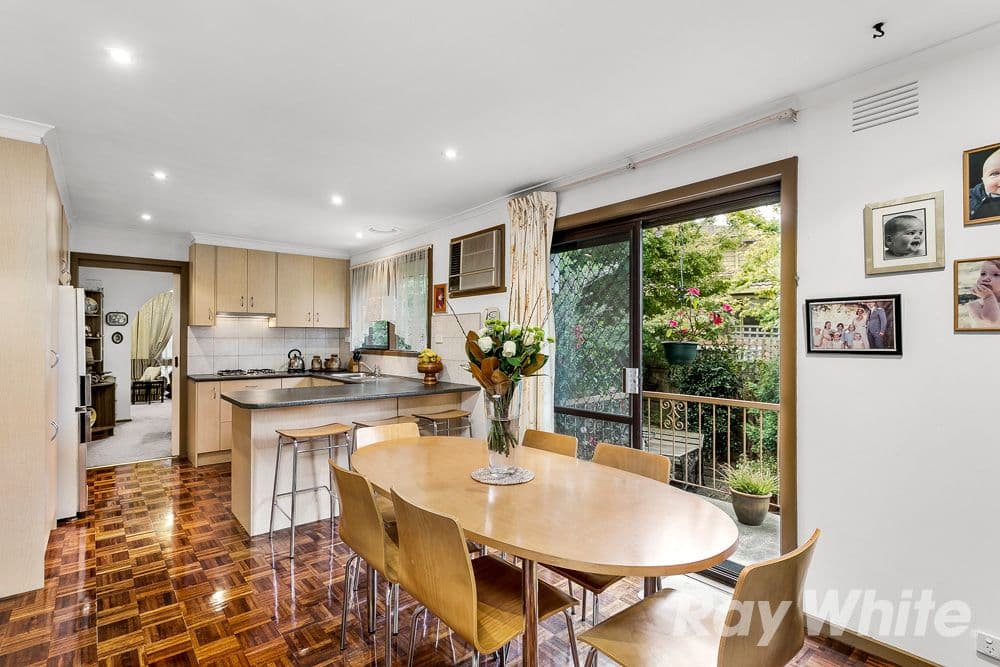 2 Fernly Court, Wheelers Hill VIC 3150, Wheelers Hill - Thumbnail 2