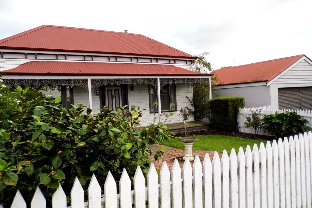 15 Campbell Street, Traralgon VIC 3844, Traralgon - Thumbnail 2