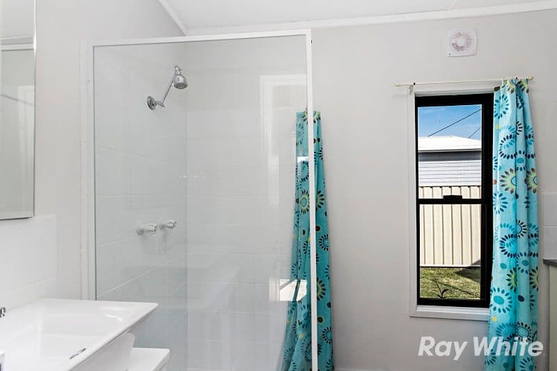 9 Lenora Avenue, Davistown - Thumbnail 7