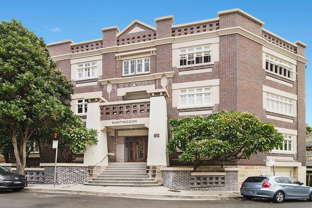 6 Holbrook Avenue, Kirribilli NSW 2061, Kirribilli - Image 1