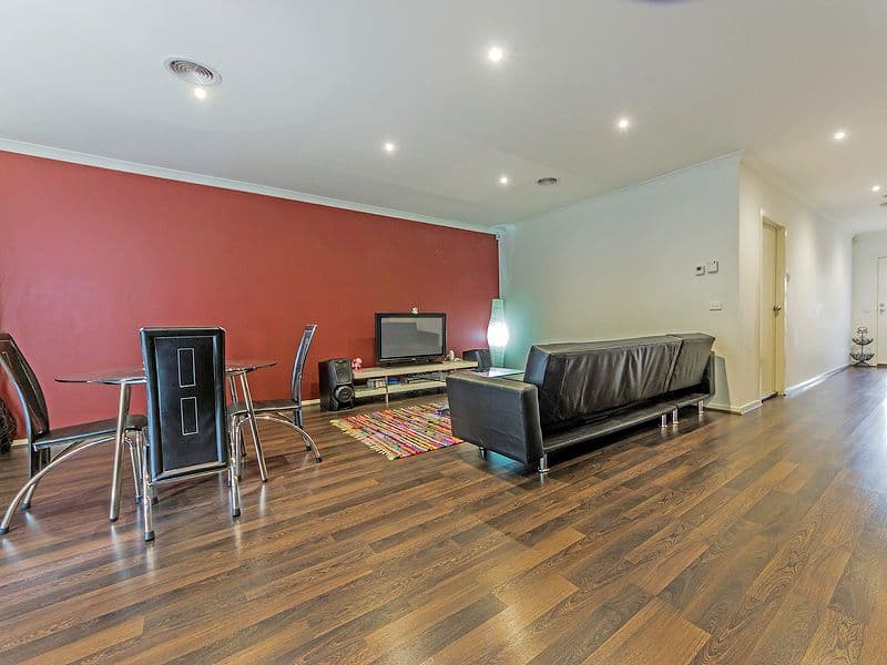 24 Findon Court, Point Cook VIC 3030, Point Cook - Thumbnail 2