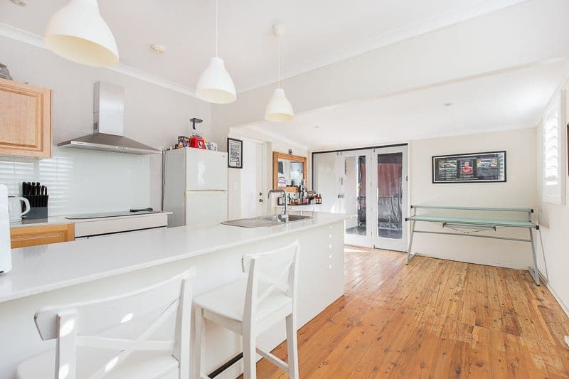 90 Leawarra Avenue, Barrack Heights - Thumbnail 3